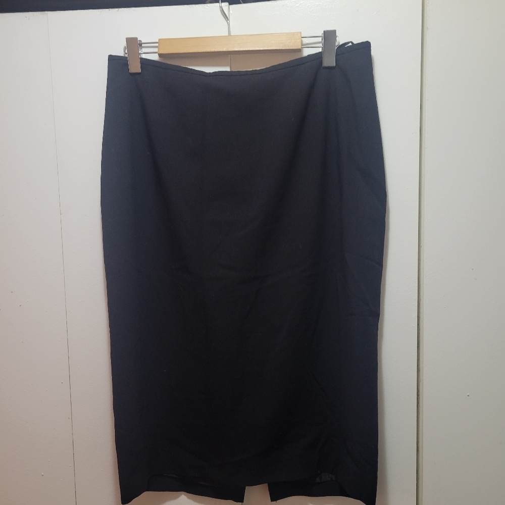 Classic Black Women's Pencil Skirt